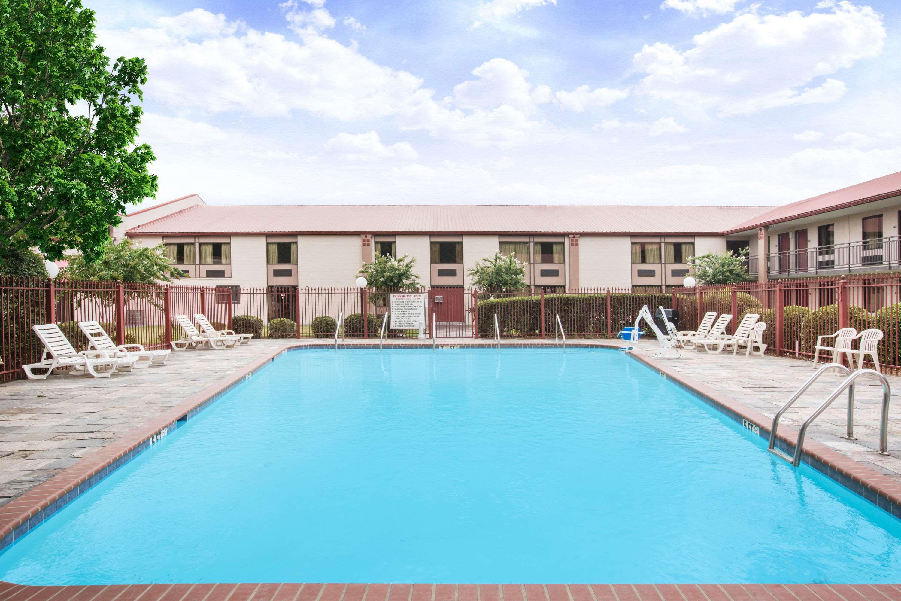 Super 8 By Wyndham Oxford Hotel Luaran gambar
