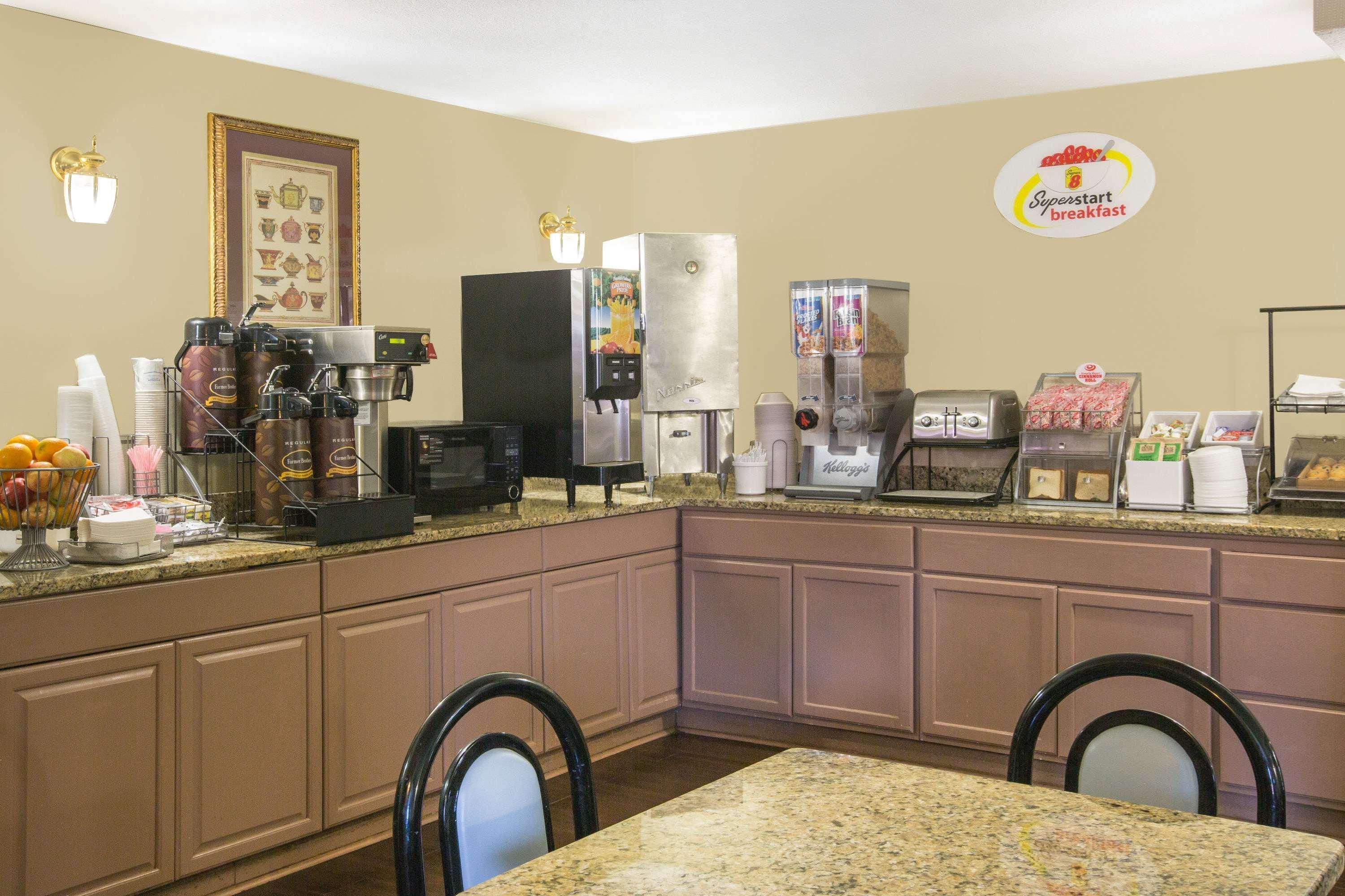 Super 8 By Wyndham Oxford Hotel Luaran gambar