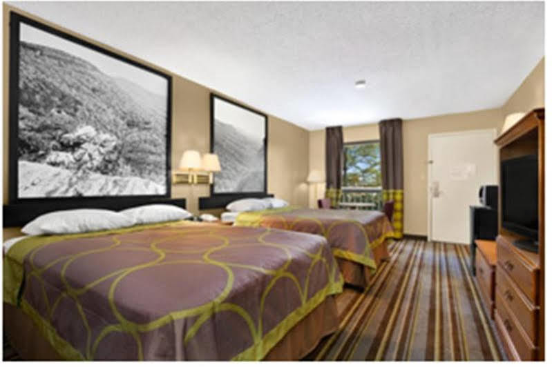 Super 8 By Wyndham Oxford Hotel Luaran gambar
