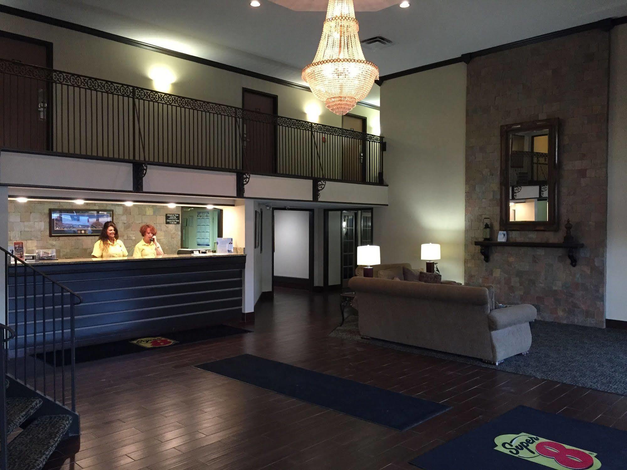 Super 8 By Wyndham Oxford Hotel Luaran gambar